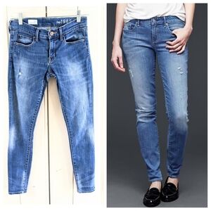 GAP Blue Skinny Jeans with Classic Denim Style sz 27R